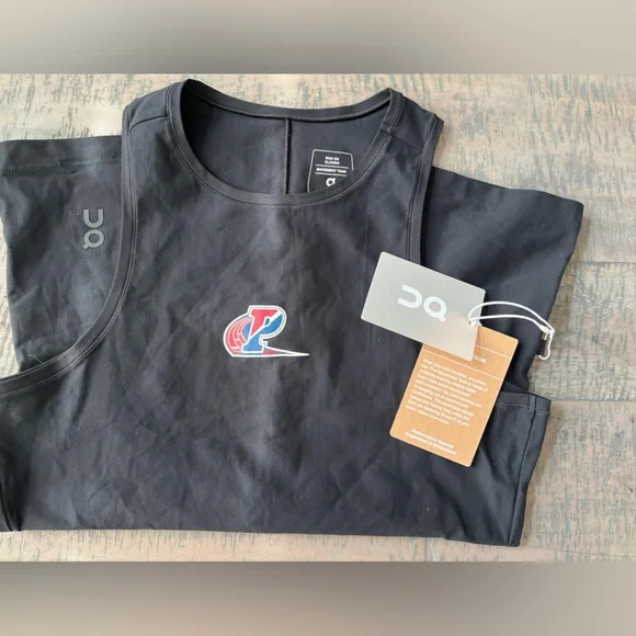 Tank - Picture 3 of 6